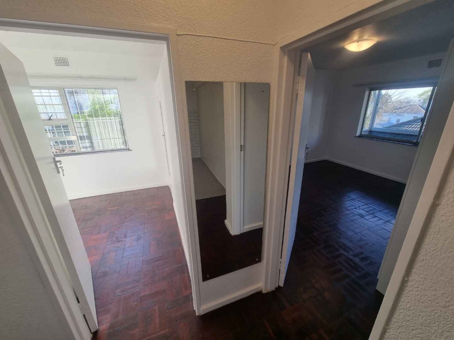 2 Bedroom Property for Sale in Tamboerskloof Western Cape